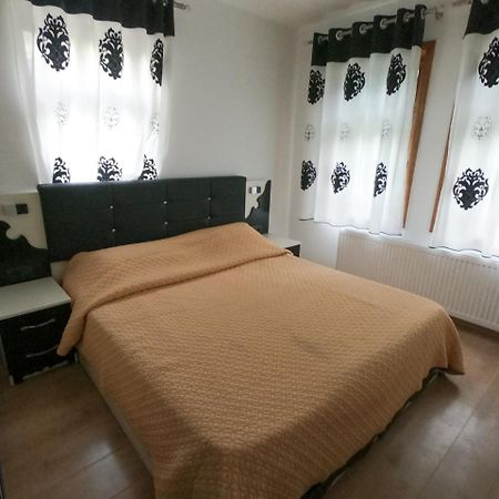Hotel Fusha E Gjese Valbone Bagian luar foto