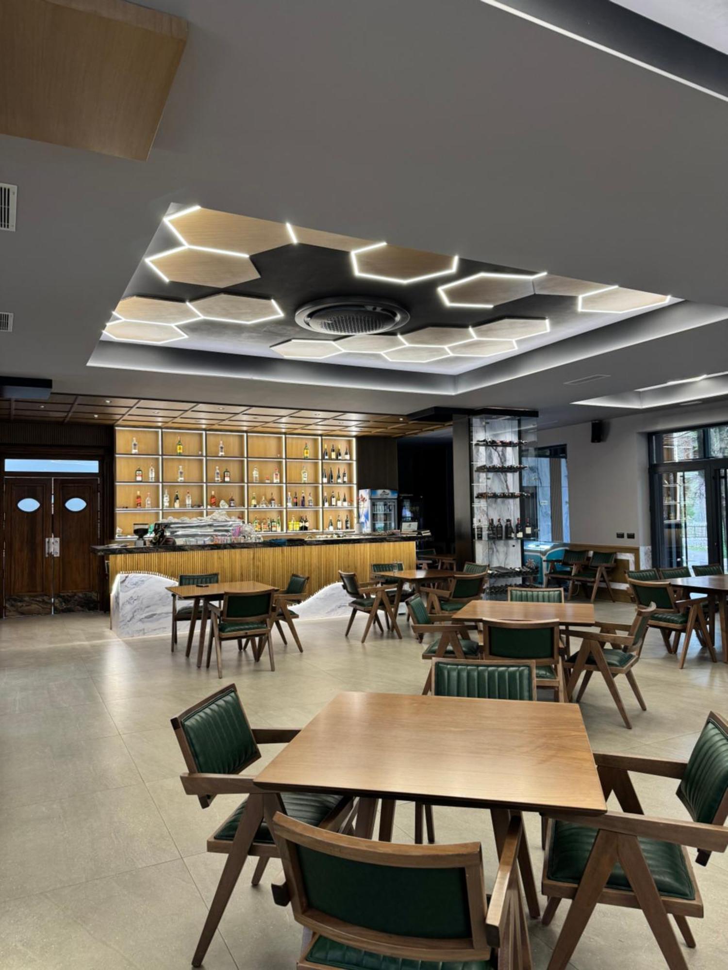 Hotel Fusha E Gjese Valbone Bagian luar foto