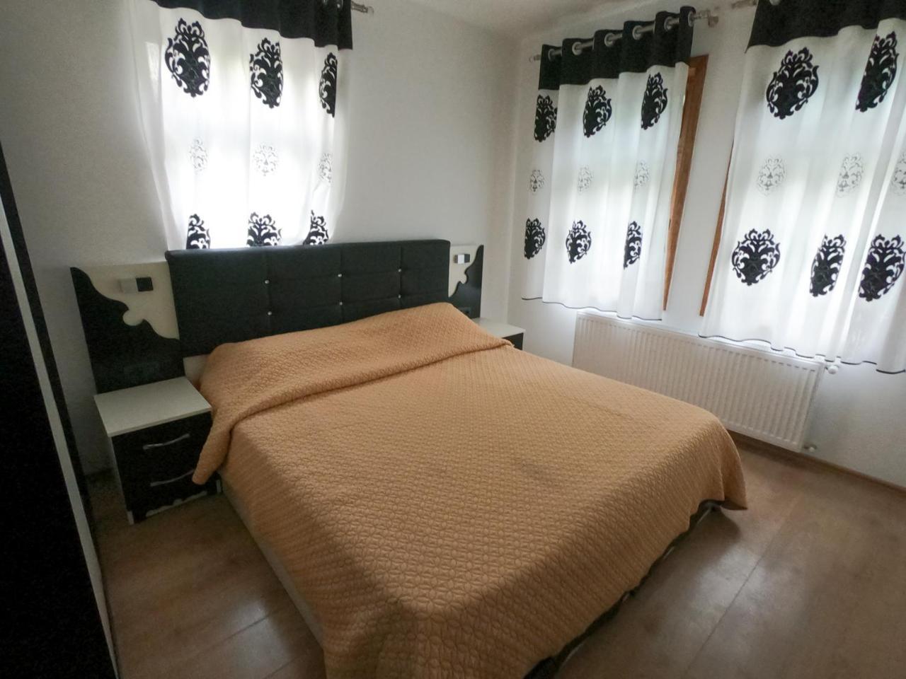 Hotel Fusha E Gjese Valbone Bagian luar foto