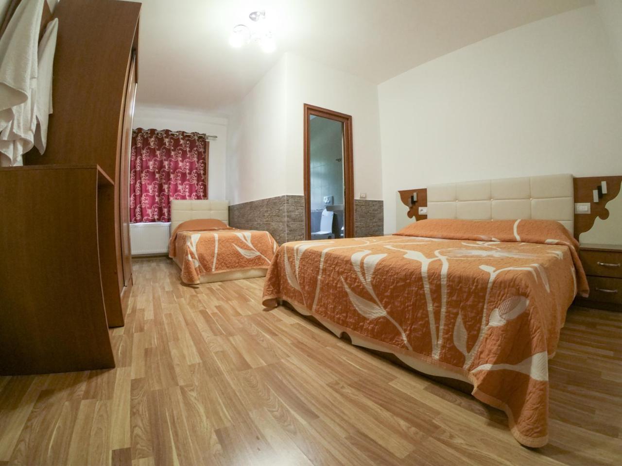 Hotel Fusha E Gjese Valbone Bagian luar foto