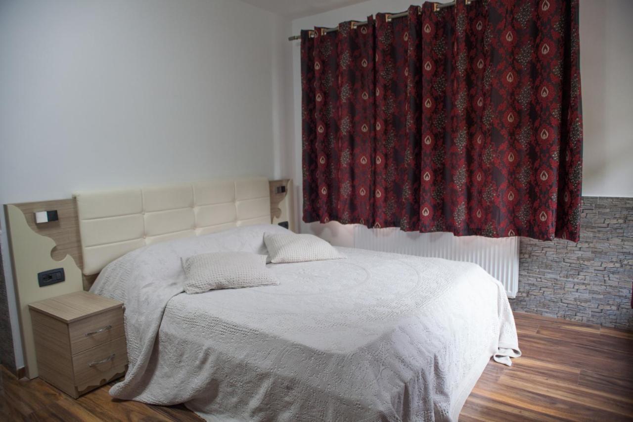 Hotel Fusha E Gjese Valbone Bagian luar foto
